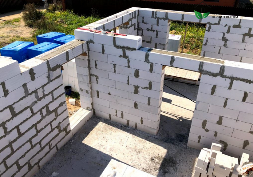 Строительство двухэтажного дома 9,2x8,2 из газобетона